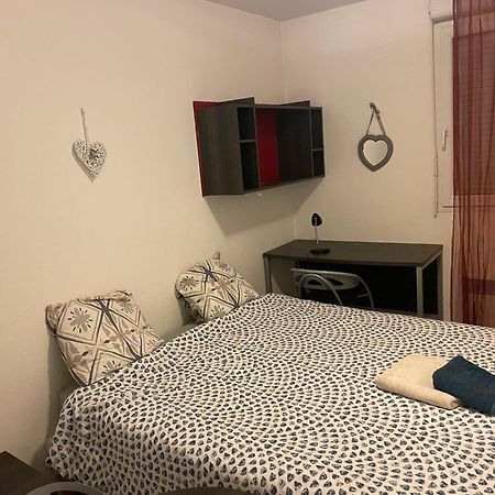 Joli Appartement Sur เอ็ก-ซอง-โพรวองซ์ ภายนอก รูปภาพ