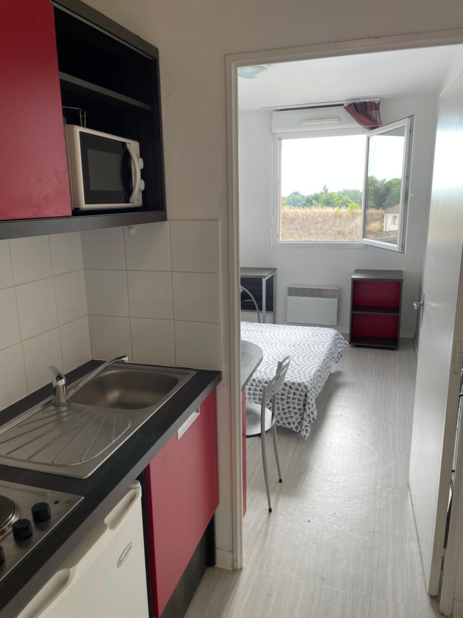 Joli Appartement Sur เอ็ก-ซอง-โพรวองซ์ ภายนอก รูปภาพ
